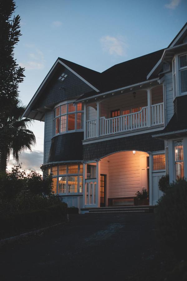 吉斯伯恩Cedar House住宿加早餐旅馆 外观 照片